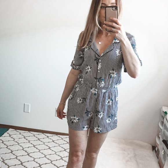 One Clothing Los Angeles Striped Floral Romper - Picture 2 of 11